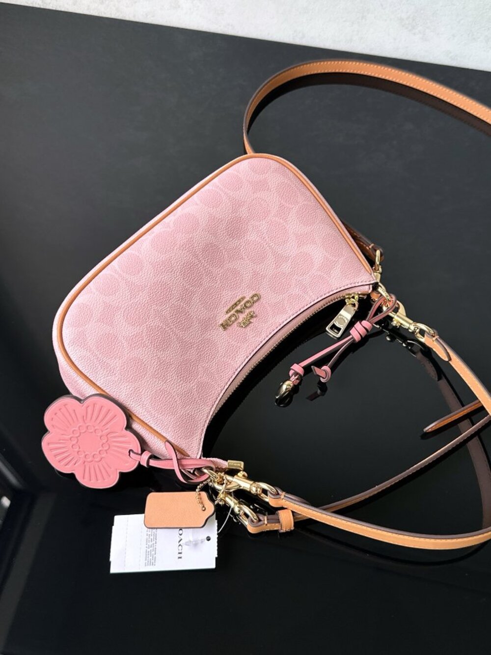 🌸Coach Pink Signature Shoulder Bag With Tea Rose Charm Crossbody Strap - Picture 3 of 10